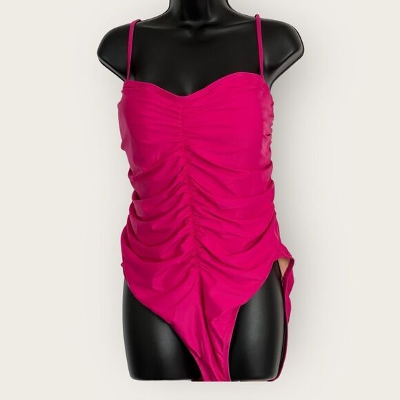 Plus size Fuchsia bathing suit size 22, NWT - Picture 1 of 10